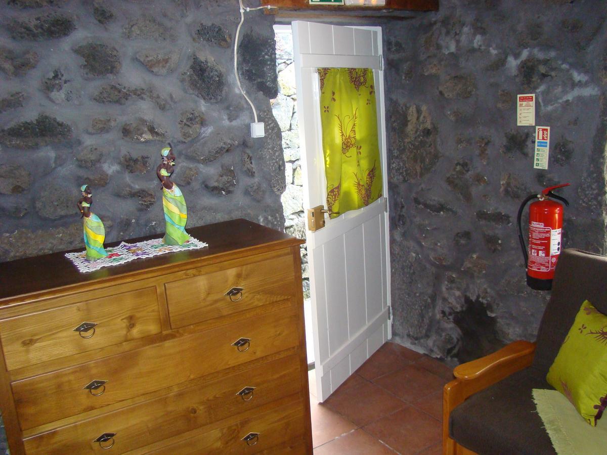 Casas de Campo HousesInPico Prainha  Habitación foto